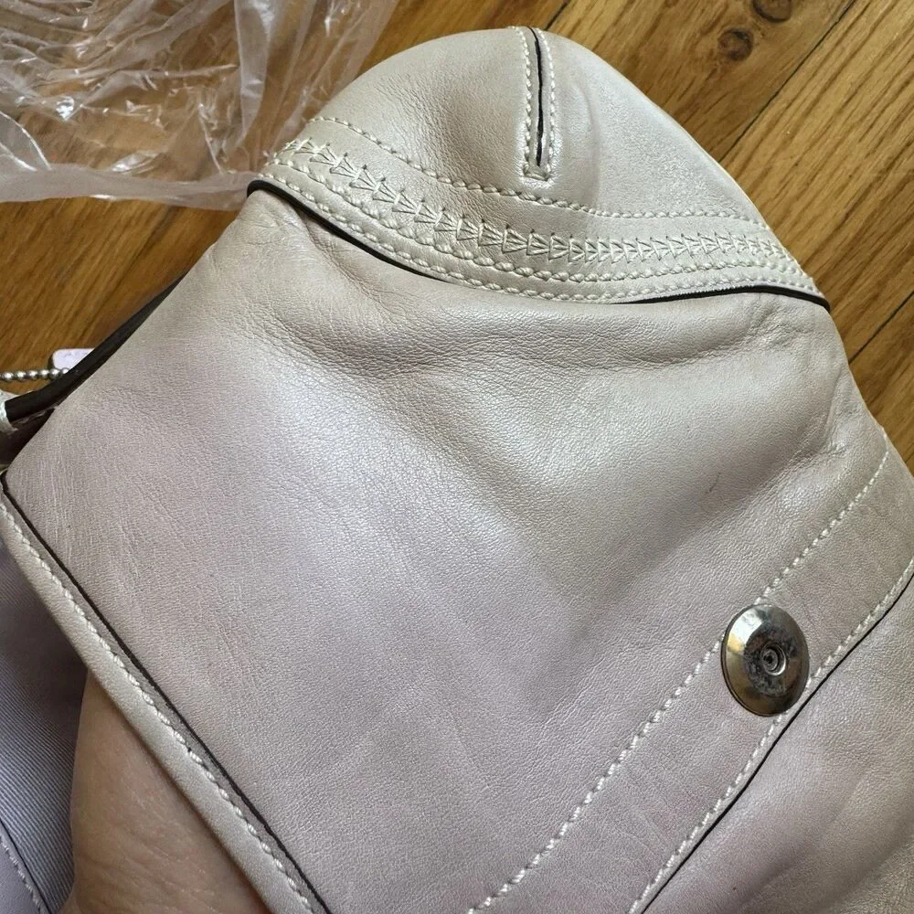 Vintage Coach 10577 Small Lavender Taupe Soho Leather Cross Handle Shoulder Bag